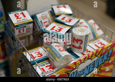 how many cigarettes is a zyn What is Zyn and what are oral nicotine pouches?