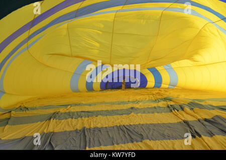 Wadi Rum Hot Air Balloon Jordan National Park Stock Photo: 170435024