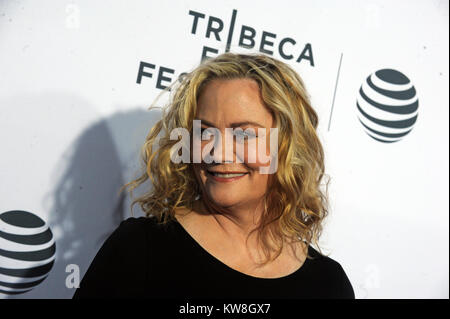 NEW YORK, NY - APRIL 21: Cybill Shepherd attends the 'Taxi Driver' 40th Anniversary Celebration during the 2016 Tribeca Film Festival at The Beacon Theatre on April 21, 2016 in New York City.    People:  Cybill Shepherd Stock Photo