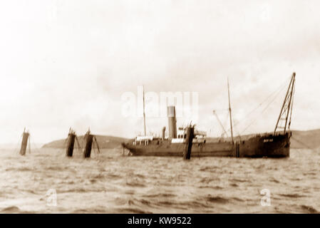 A salvage boat, Scapa Flow, Orkney, June 1919 Stock Photo