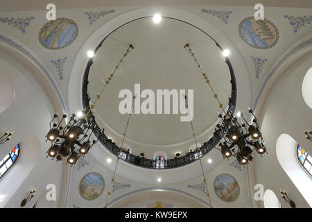 Inner dome ceiling of the reconstructed Hurva synagogue also known as Hurvat Rabbi Yehudah he-Hasid at the Jewish Quarter Old city East Jerusalem Israel Stock Photo