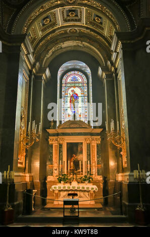 View of the interior of the St Stephen's Basilica in Budapest. Stock Photo