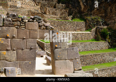 South America, Peru, Ollantaytambo - incan fortress strategically situated in the north part for Sacred Valley in Peru. Ollantaytambo Stock Photo