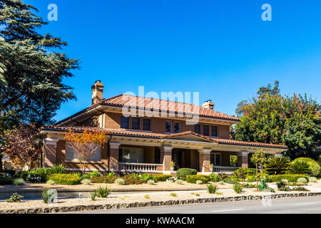 The Crookshank/Baum house in Claremont California Stock Photo
