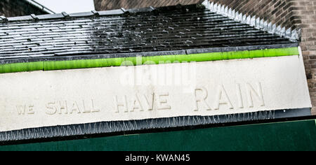 Preston, Lancashire  UK.  UK  Weather.  2nd January 2017.  Heavy  rain  in  the  city  with rainy  weather  over  the  retail  district. The  forecast  is  for  continuing  persistent  and  often  heavy  rain  slowly  moving  eastwards  with  strong  winds.  Credit;  MediaWorldImages/AlamyLiveNews Stock Photo