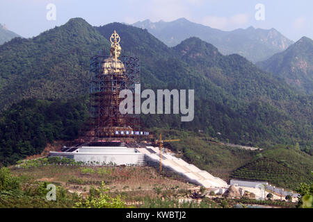 New statue of buddha Di Zang near Jiuhua village, China Stock Photo