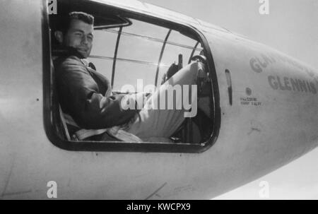 Captain Charles E. Yeager, in the cockpit of the Bell XS-1 supersonic research aircraft. On October 14, 1947, he became the first man to fly faster than the speed of sound an altitude of 45,000 feet. The Bell XS-1 rocket plane named 'Glamorous Glennis. - (BSLOC 2015 1 35) Stock Photo