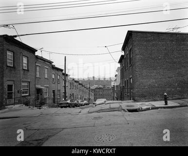 Yonkers, New York, ca. 1980. Moquette Row Housing, are 18th century industrial housing reminiscent of architecture in industrial cities of Scotland. View east showing south elevation from Orchard Street. Westchester County, NY. (BSLOC 2015 11 9) Stock Photo