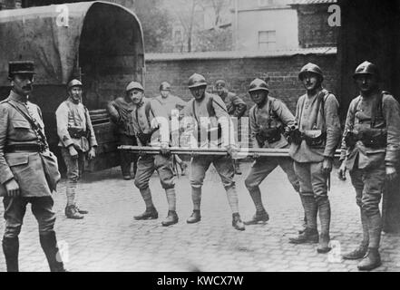 French soldiers requisition iron pipe in Ruhr, extracting German payment of WW1 reparations, 1923-25 (BSLOC 2017 2 65) Stock Photo