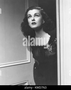 THE WOMAN IN THE WINDOW, Joan Bennett, on-set, 1944 Stock Photo - Alamy