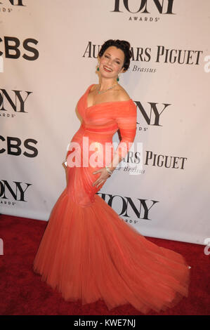 NEW YORK, NY - JUNE 08: Fran Drescher attends American Theatre Wing's 68th Annual Tony Awards at Radio City Music Hall on June 8, 2014 in New York City.  People: Fran Drescher Stock Photo