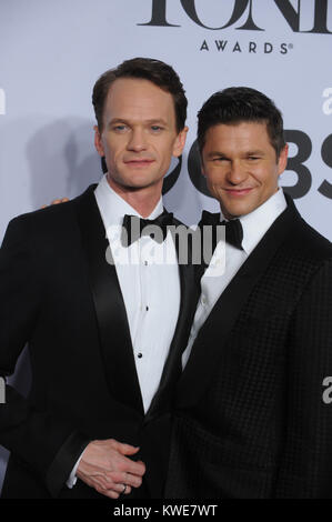 NEW YORK, NY - JUNE 08:  Neil Patrick Harris; David Burtka  attends American Theatre Wing's 68th Annual Tony Awards at Radio City Music Hall on June 8, 2014 in New York City.   People:  Neil Patrick Harris; David Burtka Stock Photo