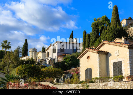 French Riviera lifestyle, residences near Saint Paul de Vence, Alpes Maritimes, Cote d'Azur, France Stock Photo