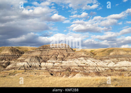 Eroded slopes in southern Alberta badlands, Canada Stock Photo