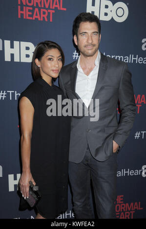 NEW YORK, NY - MAY 12: Shasi Wells Dylan McDermott attends 'The Normal Heart' New York Screening at Ziegfeld Theater on May 12, 2014 in New York City.  People:  Shasi Wells Dylan McDermott Stock Photo