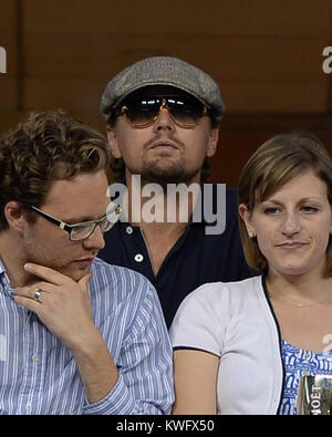 FLUSHING, NY - SEPTEMBER 03: Leonardo DiCaprio day nine of the 2013 US Open at USTA Billie Jean King National Tennis Center September 3, 2013 in the Flushing neighborhood of the Queens borough of New York City.    People:  Leonardo DiCaprio Stock Photo