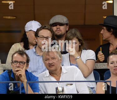 FLUSHING, NY - SEPTEMBER 03: Leonardo DiCaprio day nine of the 2013 US Open at USTA Billie Jean King National Tennis Center September 3, 2013 in the Flushing neighborhood of the Queens borough of New York City.    People:  Leonardo DiCaprio Stock Photo