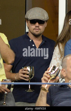 FLUSHING, NY - SEPTEMBER 03: Leonardo DiCaprio day nine of the 2013 US Open at USTA Billie Jean King National Tennis Center September 3, 2013 in the Flushing neighborhood of the Queens borough of New York City.    People:  Leonardo DiCaprio Stock Photo