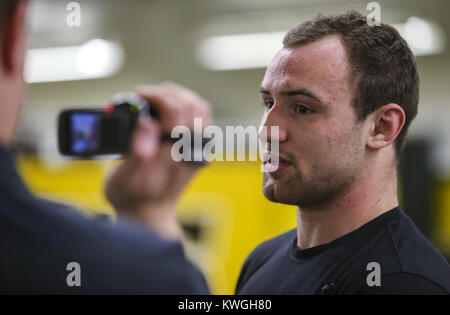 Iowa City, Iowa, USA. 8th Nov, 2017. Iowa Hawkeyes wrestler Joey Gunther speaks to members of the media at the Dan Gable Wrestling Complex in Iowa City on Wednesday, November 8, 2017. Credit: Andy Abeyta/Quad-City Times/ZUMA Wire/Alamy Live News Stock Photo