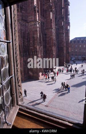 Europe/France/Alsace/Bas-Rhin/Strasbourg. La Maison Kammerzell. La vue sur la cathédrale// The Maison Kamerzell. View on the cathedral Stock Photo
