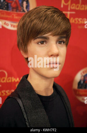 NEW YORK - MARCH 15:Justin Bieber unveils his wax work at Madame Tussauds on March 15, 2011.  on March 15, 2011 in New York City  People:  Justin Bieber Stock Photo