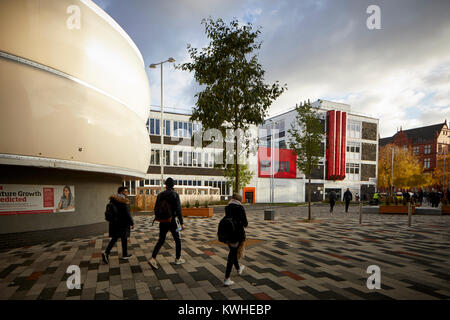 Salford University Lady Hale Building home to School of Law designed by Broadway Malyan the  ETFE clad lecture theatre Stock Photo