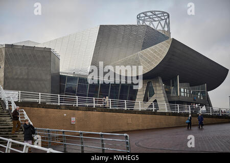 The Lowry theatre and gallery complex situated on Pier 8 at Salford Quays by architect Michael Wilford