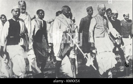 Jawaharlal Nehru with Mahatma Gandhi and Abdul Gaffar Khan, Delhi,1937 Stock Photo