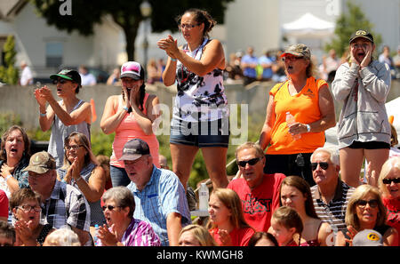 Leclaire, Iowa, USA. 12th Aug, 2017. Spectators on the Iowa side cheer on their tuggers, Saturday, August 12, 2017, during the 31st annual Tugfest between LeClaire Iowa and Port Byron Illinois. Credit: John Schultz/Quad-City Times/ZUMA Wire/Alamy Live News Stock Photo