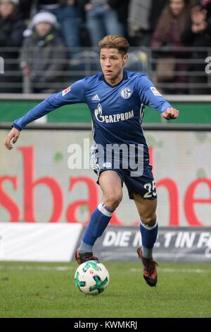 Frankfurt, Deutschland. 16th Dec, 2017. Amine HARIT (GE) in Aktion with Ball; Fussball 1. Bundesliga, Saison 2017/2018, 17. matchday, Eintracht Frankfurt (F) - FC Schalke 04 (GE) 2:2, am 16.12.2017 in Frankfurt am Main/Germany. |usage worldwide Credit: dpa/Alamy Live News Stock Photo