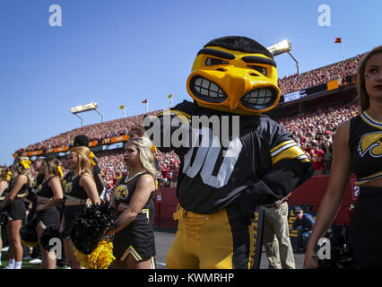 Ames, Iowa, USA. 9th Sep, 2017. Mascot Herky cheers for the team during the first quarter of their game at Jack Trice Stadium in Ames on Saturday, September 9, 2017. Credit: Andy Abeyta, Quad-City Times/Quad-City Times/ZUMA Wire/Alamy Live News Stock Photo