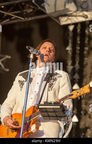 Arcade Fire in concert - London Stock Photo - Alamy