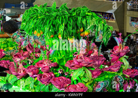 Samba school Mangueira in his presentation show at Sambodrome, Rio de Janeiro carnival, Brazil Stock Photo