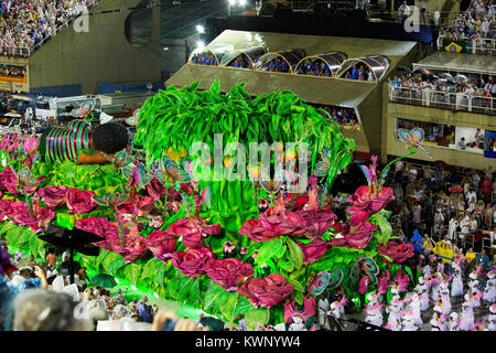 Samba school Mangueira in his presentation show at Sambodrome, Rio de Janeiro carnival, Brazil Stock Photo