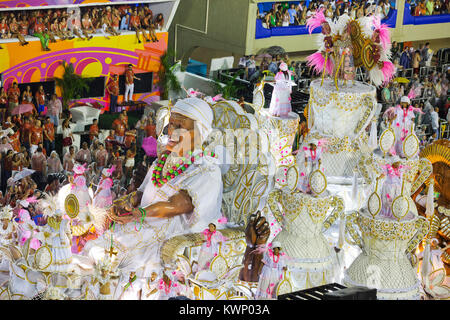 Samba school Mangueira in his presentation show at Sambodrome, Rio de Janeiro carnival, Brazil Stock Photo