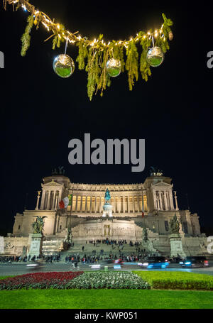 Rome (Italy) - Piazza Venezia square and the Altare della Patria monument, with Christmas decorations and the famous Christmas tree called Spelacchio Stock Photo