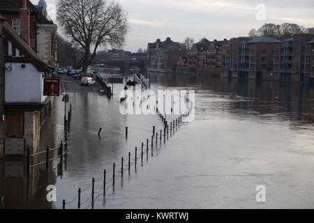 York, UK. 5th Jan, 2018. River Ouse oozes over the riverbank in York causing flooding after storm Eleanor Credit: Keith Larby/Alamy Live News Stock Photo