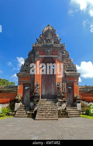 The Paduraksa, the main holy gate to the Holy Temple in Pura Taman Ayun ...