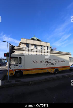 Mobile Library Tours France  December 2017 Stock Photo