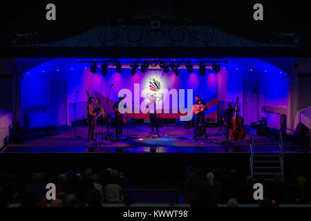 Performers playing folk music on stage, 30th July, 2014, during the XX Commonwealth Games' Festival 2014, Kelvingrove Bandstand, Glasgow, Scotland Stock Photo