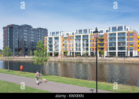 Merchant Gate apartment building, Riverside Square, Bedford ...