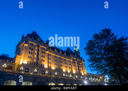 OTTAWA, ONTARIO / CANADA - Château Laurier building at night Stock Photo