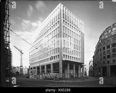 Milano, piazza San Babila 06 Stock Photo