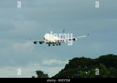 CHIANGMAI , THAILAND- JULY 24 2009: HS-TGK Boeing 747-400 of Thaiairway. Landing to Chiangmai airport from Bangkok Suvarnabhumi. thailand. Stock Photo