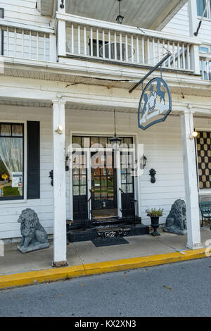 Strasburg Hotel, 213 South Holliday Street, Strasburg, Virginia Stock Photo
