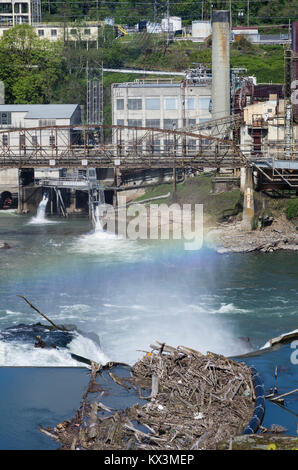 Site of the former Blue Heron Paper Mill at the Willamette Falls.  Oregon City, Oregon Stock Photo