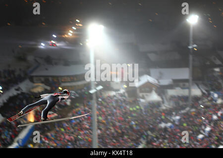 Bischofshofen, Austria. 06th, Jan 2018. Geiger Karl from Germany competes at the first round on day 8 of the 66th Four Hills Ski jumping tournament in Bischofshofen, Austria, 06 January 2018. (PHOTO) Alejandro Sala/Alamy Live News Stock Photo