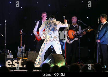 Birmingham, UK. 6th Jan, 2018. A hopeful contestant at the finals of the Elvis European Championship at the Hilton Hotlel, NEC, Birmingham. Credit: Peter Lopeman/Alamy Live News Stock Photo