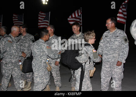 US army farewell before leaving for deployment Stock Photo