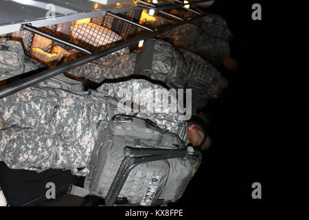 US army farewell before leaving for deployment Stock Photo